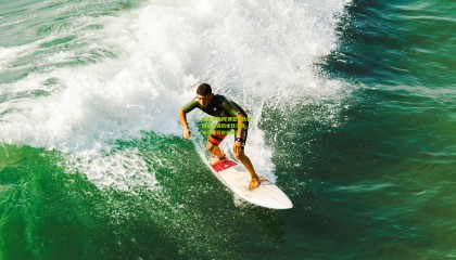 爱游戏官网|傅亚雨执教国足遭遇历史性溃败，一场批无可批的失利