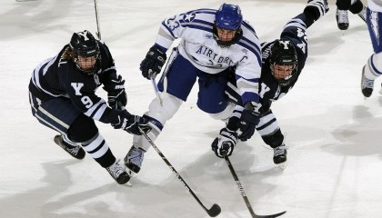 爱游戏官网_亚冠西亚区赛事明日打响 希拉尔卫冕之路因六人阳性检测生变