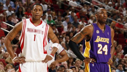 爱游戏_意以足球友谊赛突发球迷冲场 安保迅速反应确保比赛安全